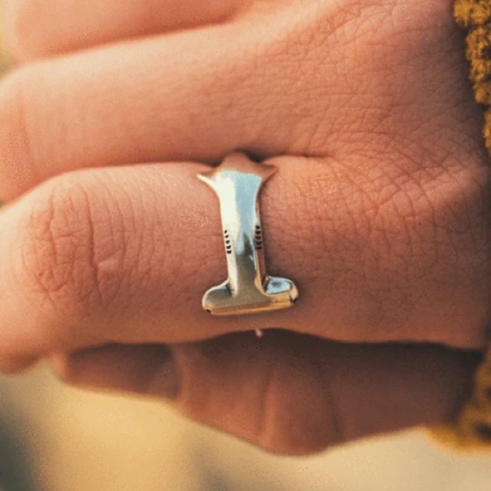 Cape Clasp Hammerhead Shark Sterling Silver Ring